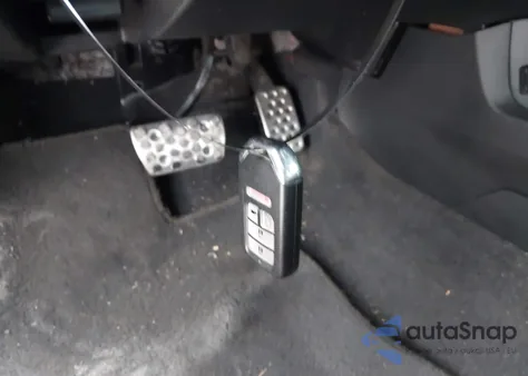 2019 Honda Civic Sport z USA, uszkodzony, nr VIN 2HGFC2F88KH518996